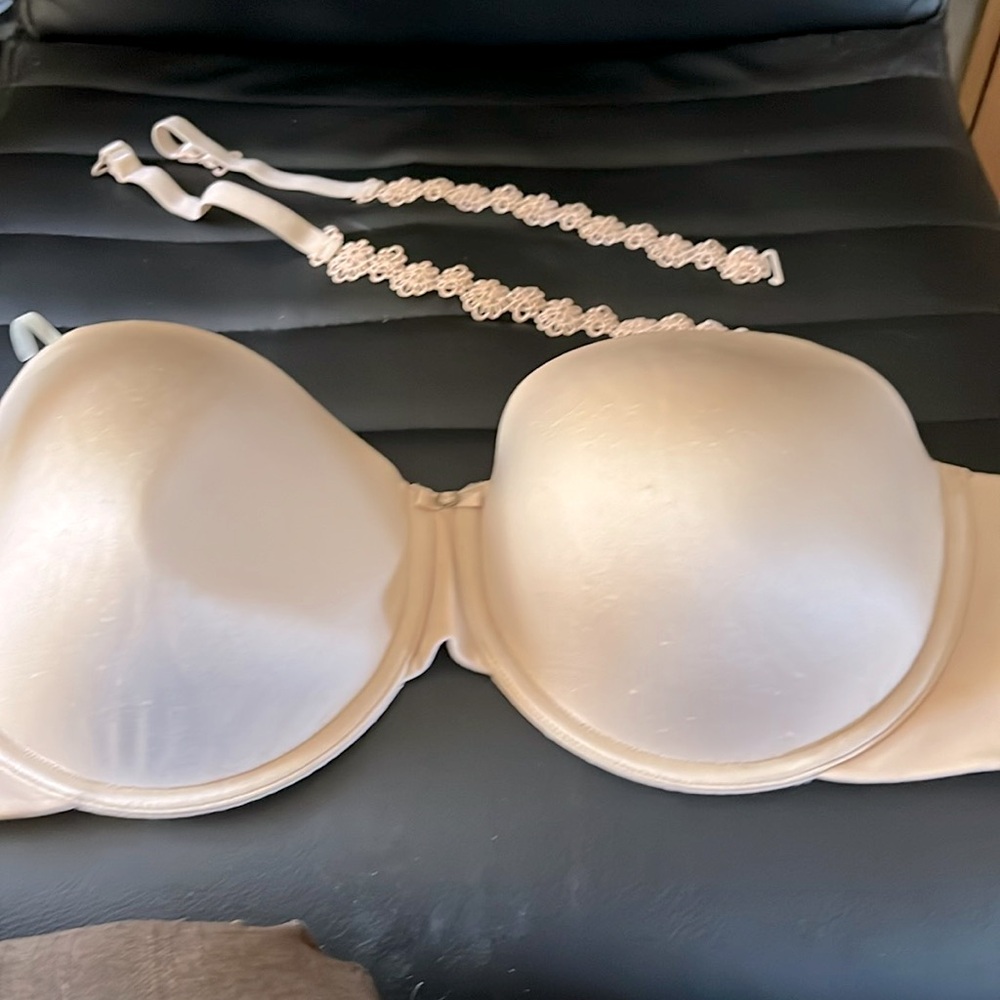 NWOT strapless bra